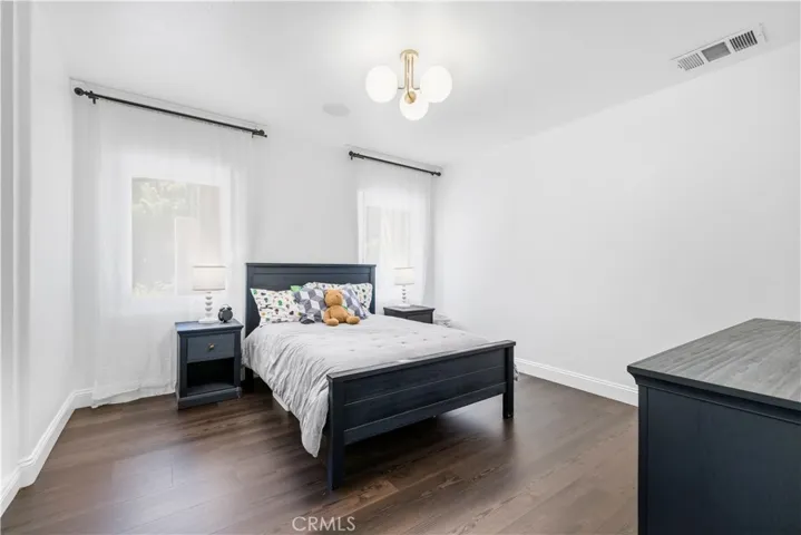 9916 Rathburn, Los Angeles, California 91325