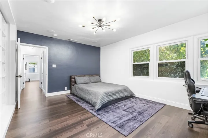 9916 Rathburn, Los Angeles, California 91325
