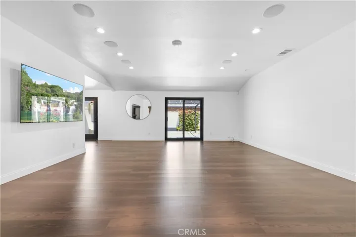 9916 Rathburn, Los Angeles, California 91325