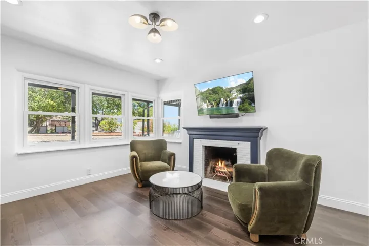 9916 Rathburn, Los Angeles, California 91325