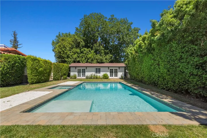 9916 Rathburn, Los Angeles, California 91325