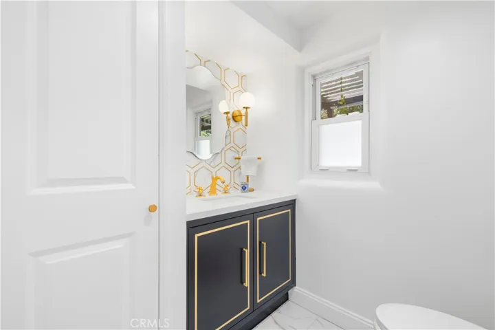 9916 Rathburn, Los Angeles, California 91325
