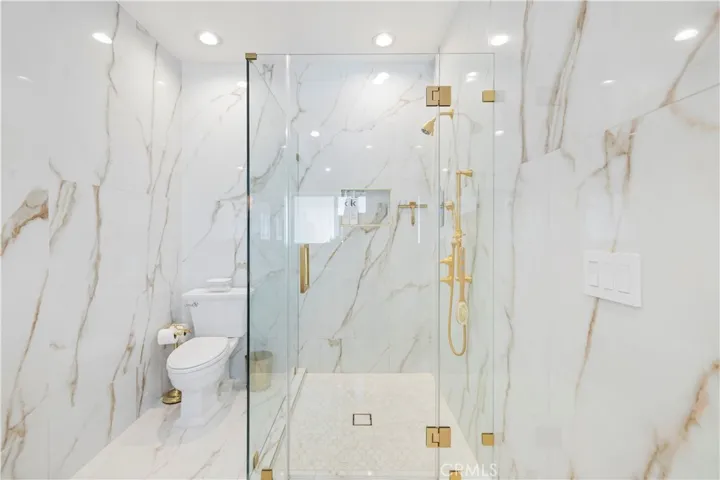 9916 Rathburn, Los Angeles, California 91325