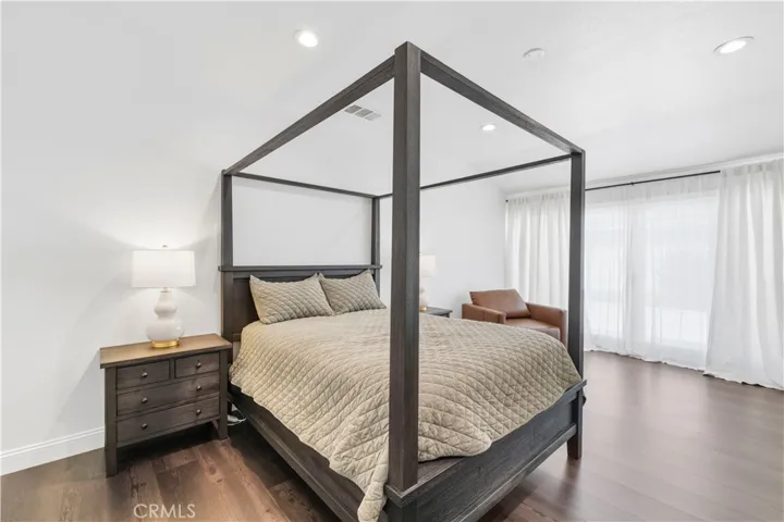 9916 Rathburn, Los Angeles, California 91325