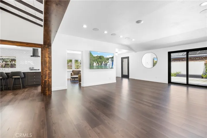 9916 Rathburn, Los Angeles, California 91325