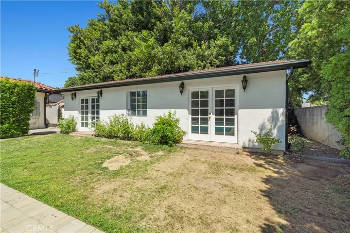 9916 Rathburn, Los Angeles, California 91325