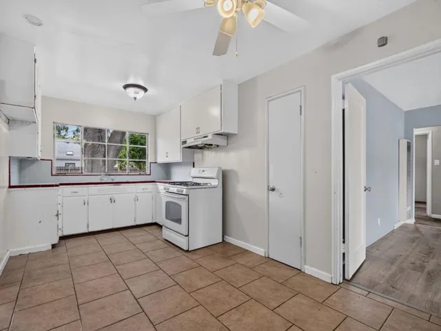 1436 Saratoga Avenue, San Jose, California 95129