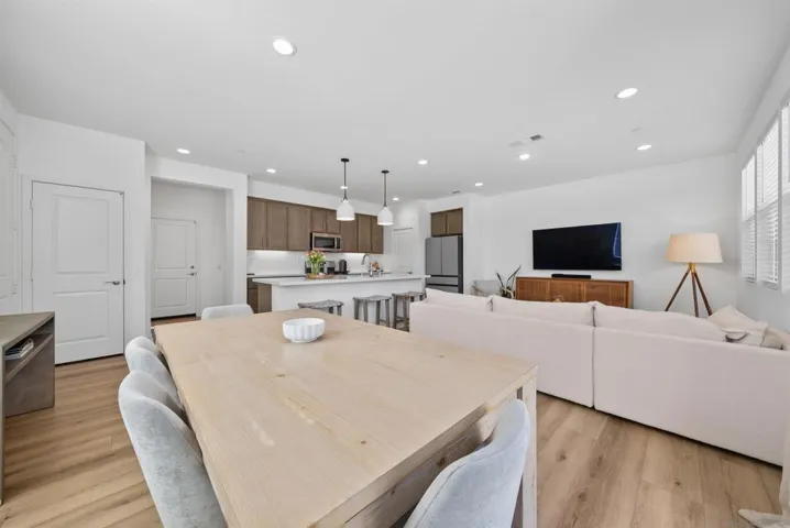 39392 Corvina Ln, Temecula, California 92591