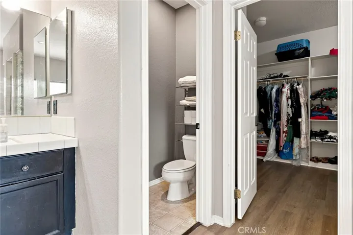Primary Bathroom w/ Walk In Closet