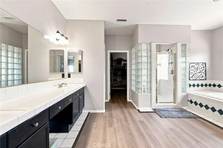 Primary Bathroom w/ See Thru Facing Fireplace (Bedroom 5)