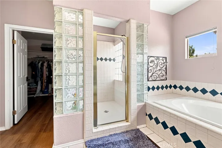 Primary Bathroom w/ standing shower