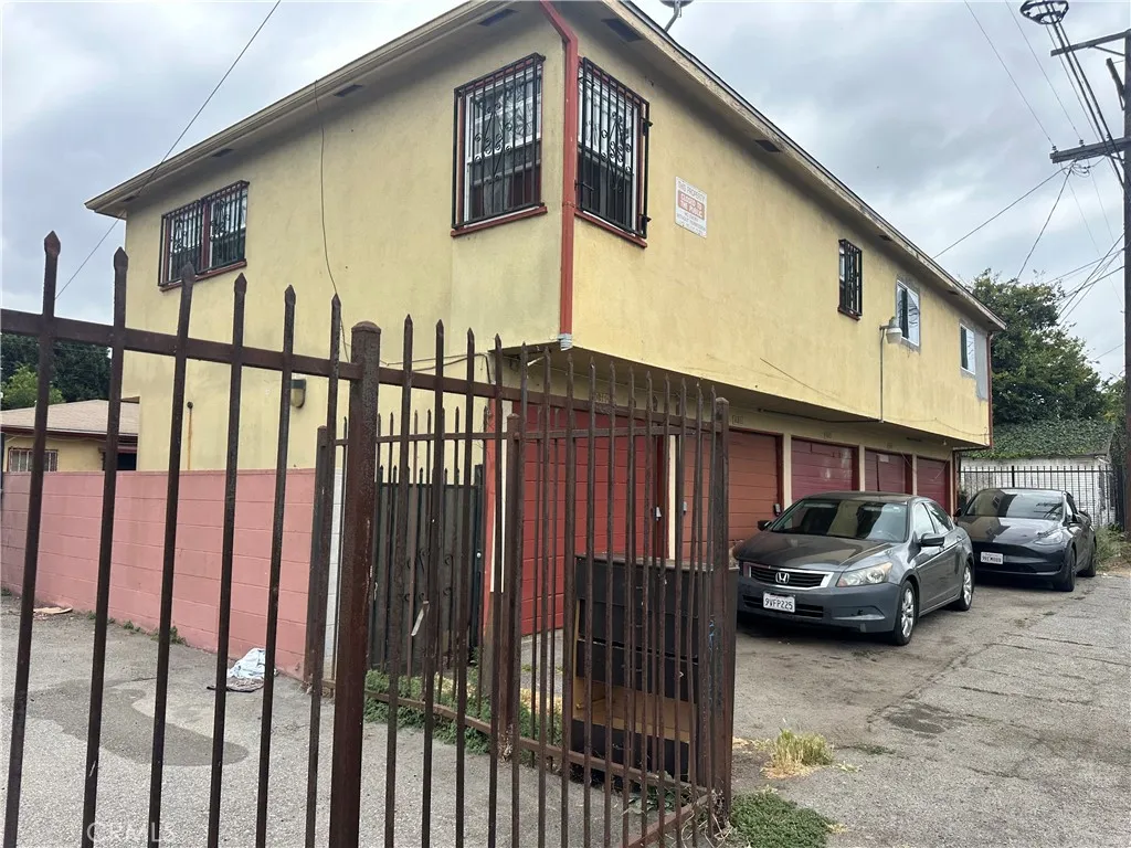 9809 Avalon, Los Angeles, California 90003 — photo 4