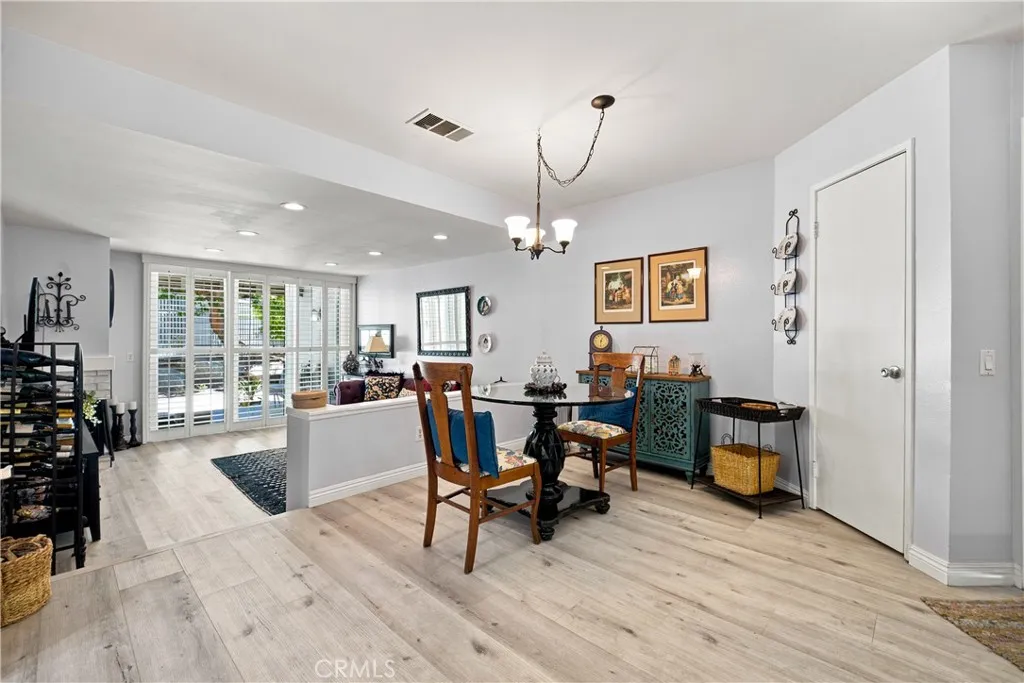 25697 Pine Creek, Wilmington, California 90744 — photo 4