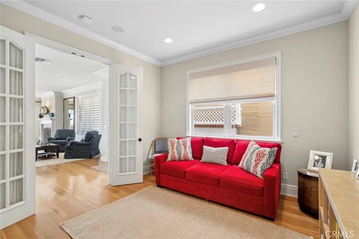 1550 E Oceanfront, Newport Beach, California 92661
