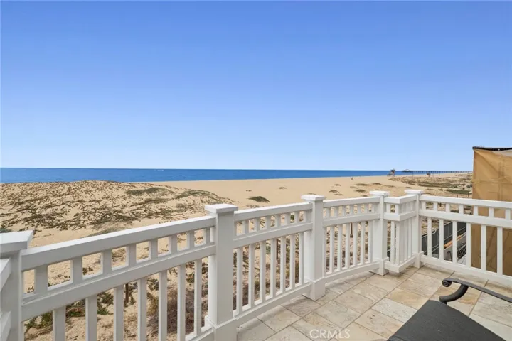 1550 E Oceanfront, Newport Beach, California 92661