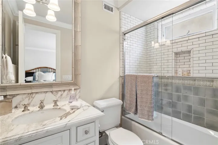 1550 E Oceanfront, Newport Beach, California 92661