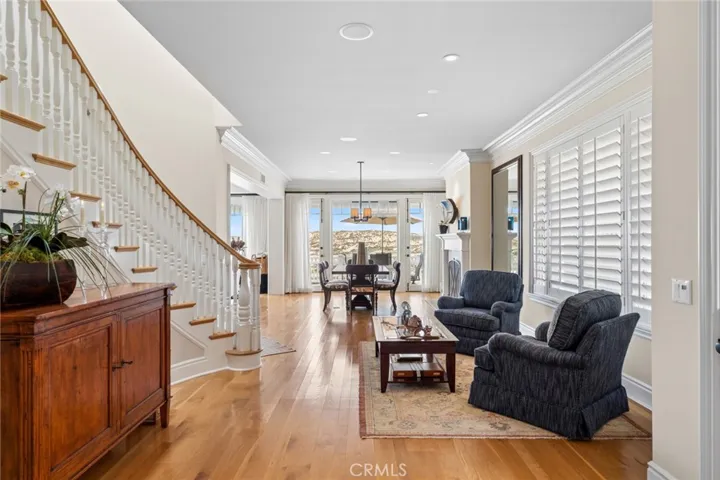 1550 E Oceanfront, Newport Beach, California 92661