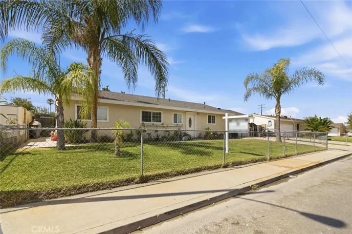 1582 Dakin, Simi Valley, California 93065