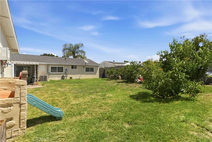 1582 Dakin, Simi Valley, California 93065