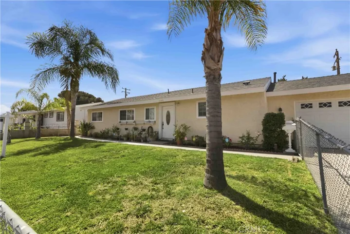 1582 Dakin, Simi Valley, California 93065