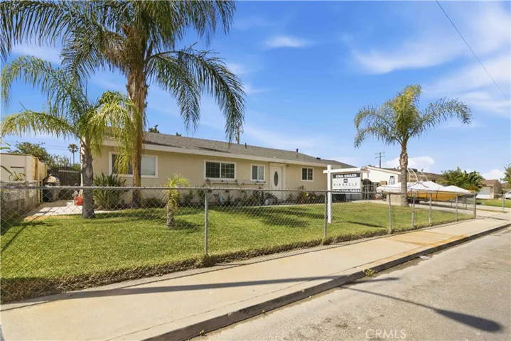 1582 Dakin, Simi Valley, California 93065