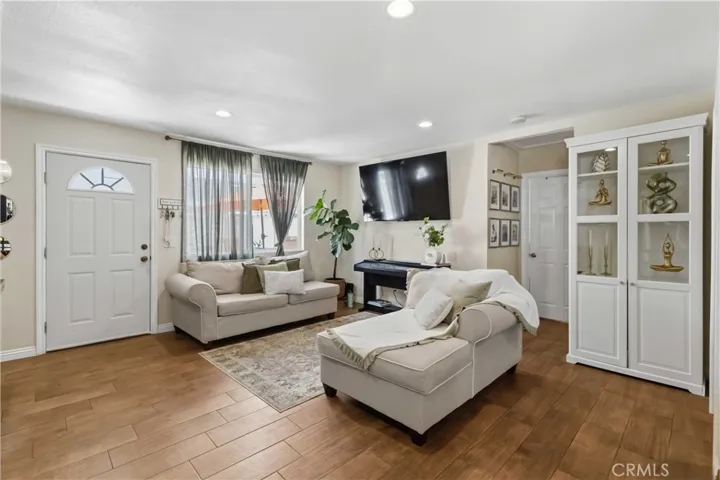 ADU Living-room