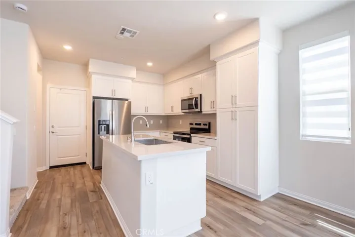 401 Verna St, Upland, California 91786