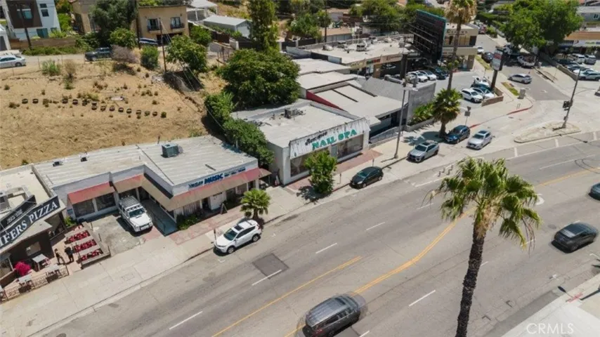 11274 Ventura Boulevard, Studio City, California 91604