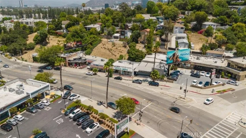 11274 Ventura Boulevard, Studio City, California 91604