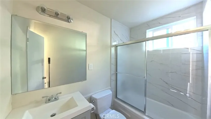 Unit 2 Bathroom
