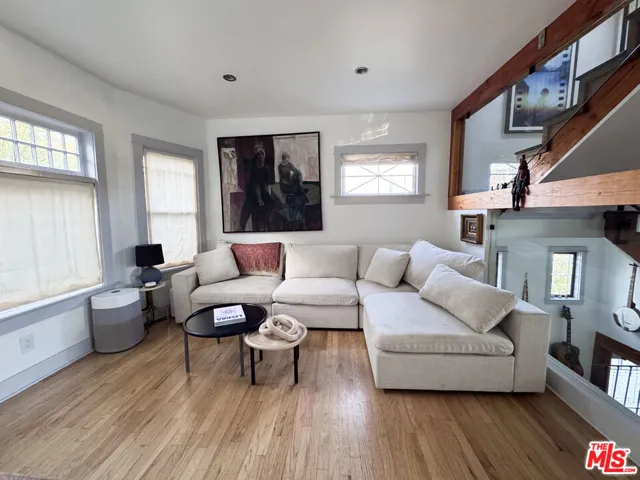 814 E Edgeware Road, Los Angeles, California 90026