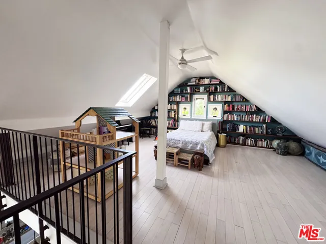 814 E Edgeware Road, Los Angeles, California 90026