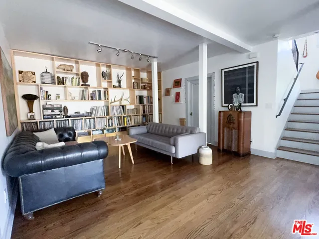 814 E Edgeware Road, Los Angeles, California 90026