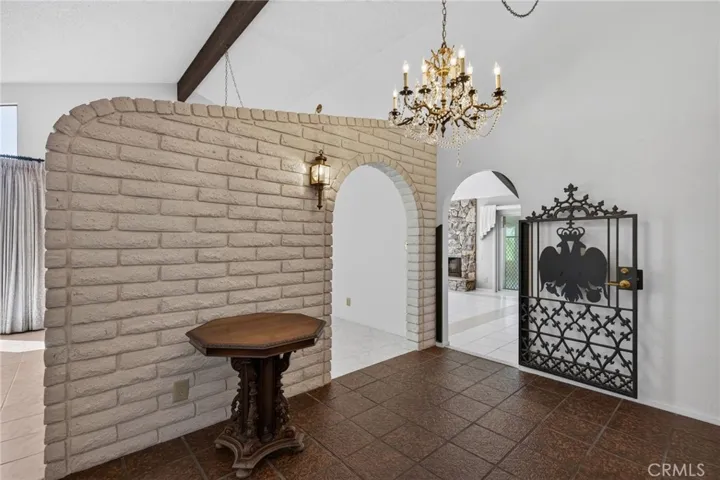 5462 Sierra Vista, Riverside, California 92505