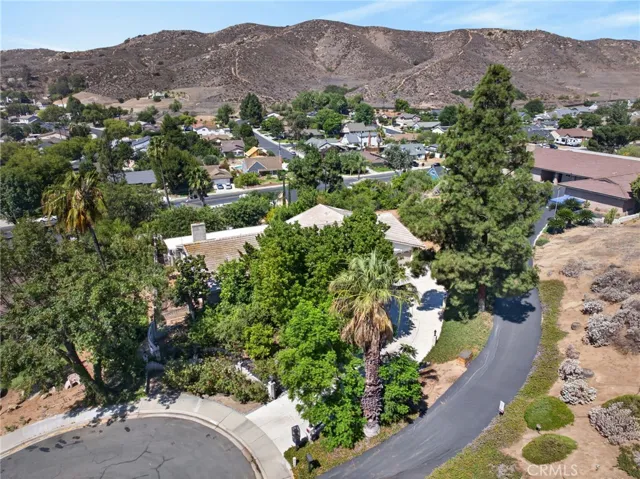 5462 Sierra Vista, Riverside, California 92505