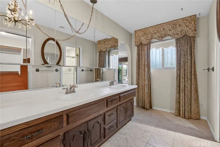 5462 Sierra Vista, Riverside, California 92505
