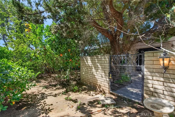 5462 Sierra Vista, Riverside, California 92505