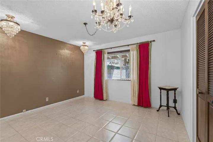 5462 Sierra Vista, Riverside, California 92505