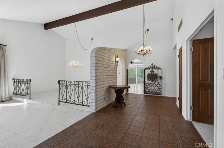 5462 Sierra Vista, Riverside, California 92505