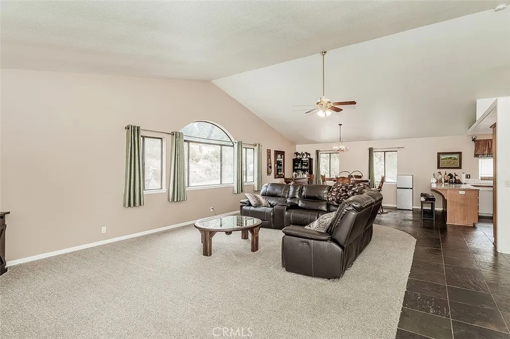 34133 Natoma, Auberry, California 93602 — photo 5