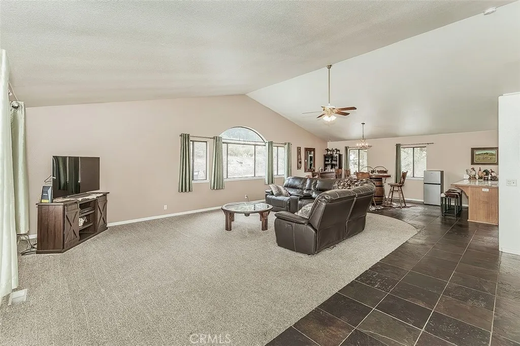 34133 Natoma, Auberry, California 93602 — photo 4