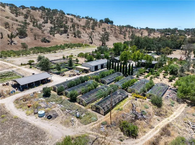 5750 El Pharo, Paso Robles, California 93446