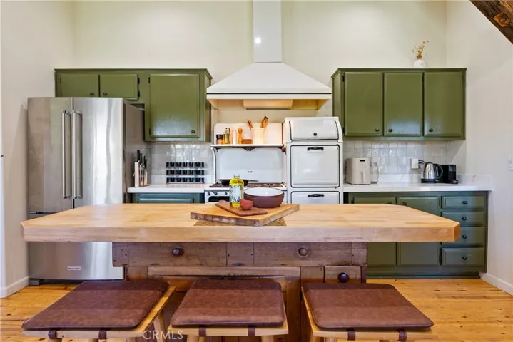 5750 El Pharo, Paso Robles, California 93446