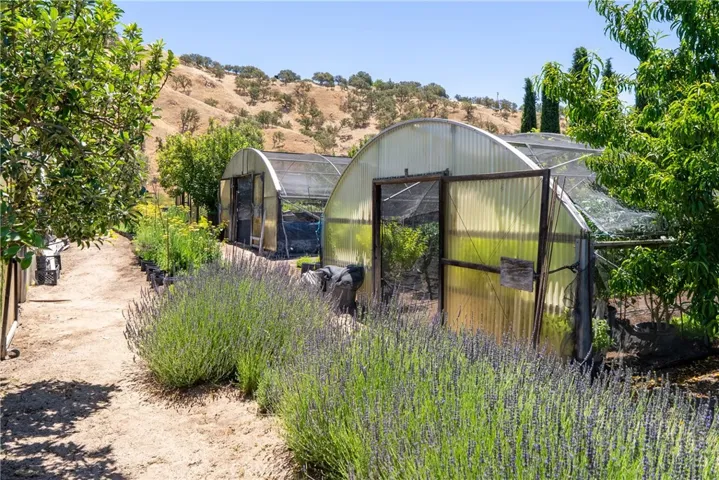 5750 El Pharo, Paso Robles, California 93446