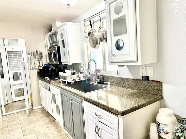 15455 Glenoaks Boulevard 540, Sylmar, California 91342