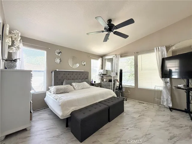 15455 Glenoaks Boulevard 540, Sylmar, California 91342