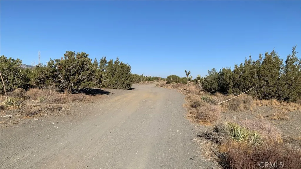 Very Short Distance To Paved Main Rd-Phelan Rd And Beekley