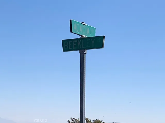 Acacia/Beekley