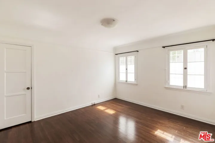 1054 S Stanley Avenue, Los Angeles, California 90019