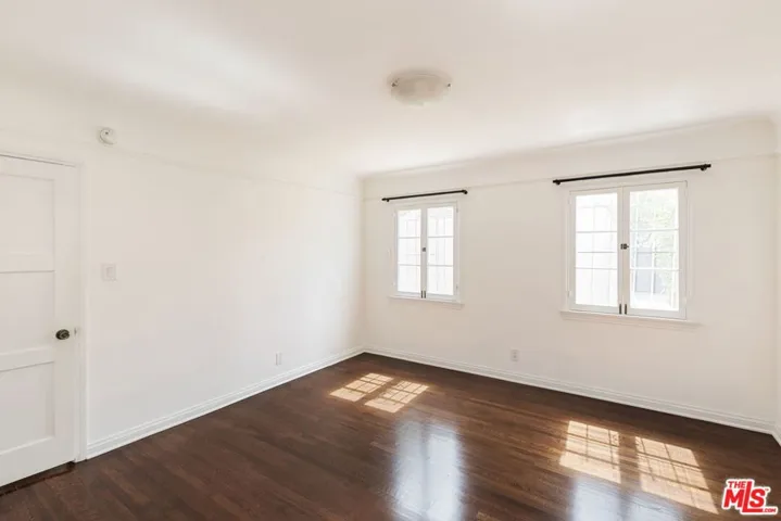 1054 S Stanley Avenue, Los Angeles, California 90019